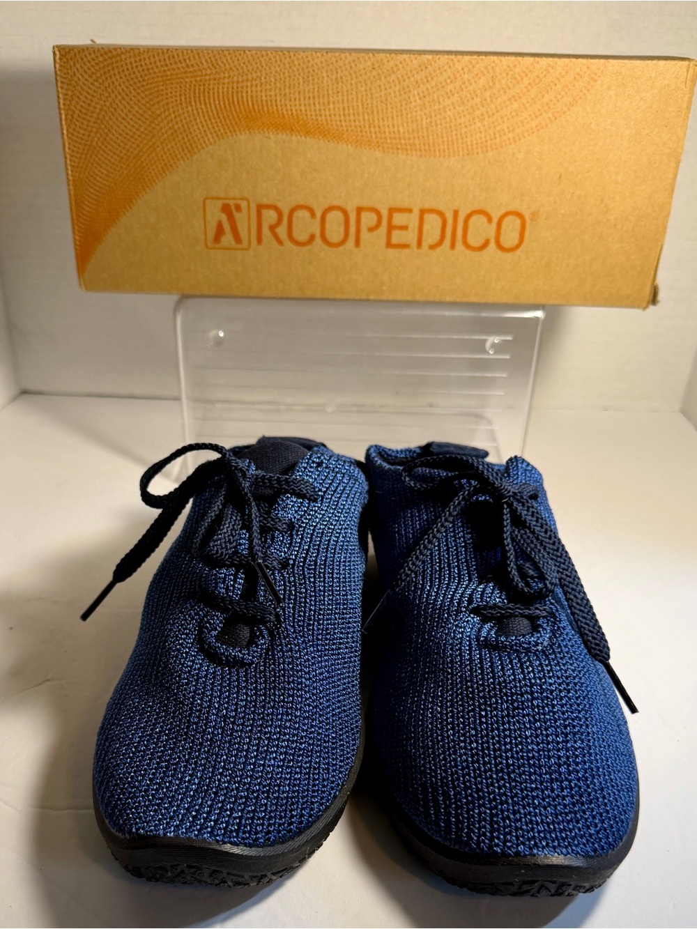 Arcopedico Kids Knit Lace-Up Shoes in Navy